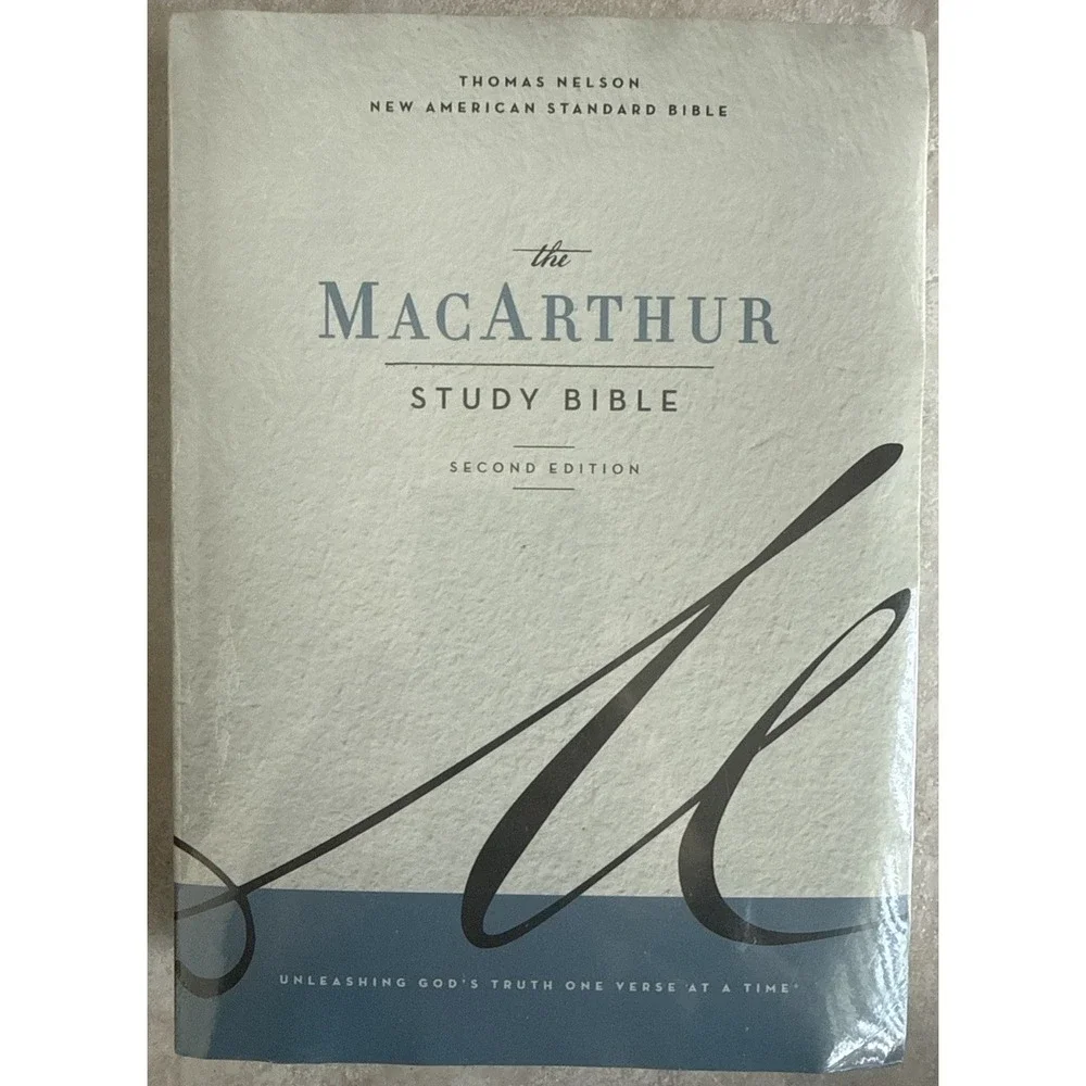 NASB Bible: The MacArthur Study Bible, Gray/blue Second Edition Paperback